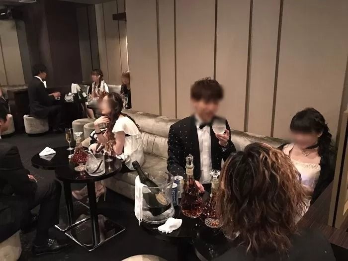 “호스트에 빠져 2억 빚진 딸이 호주에서 ‘원정 성매매’를 하고 있습니다”