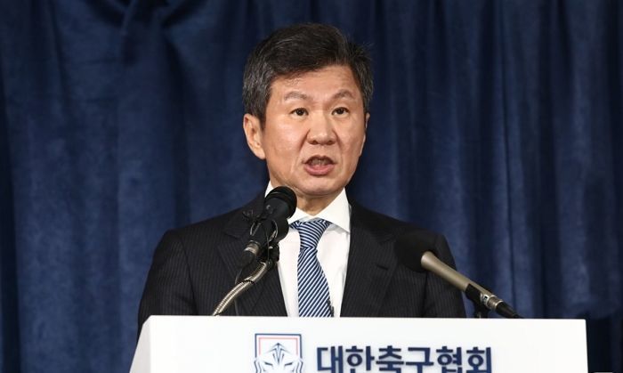 “정몽규 회장, 홍명보를 차기 국대 감독 ‘1순위’로 선호 중”