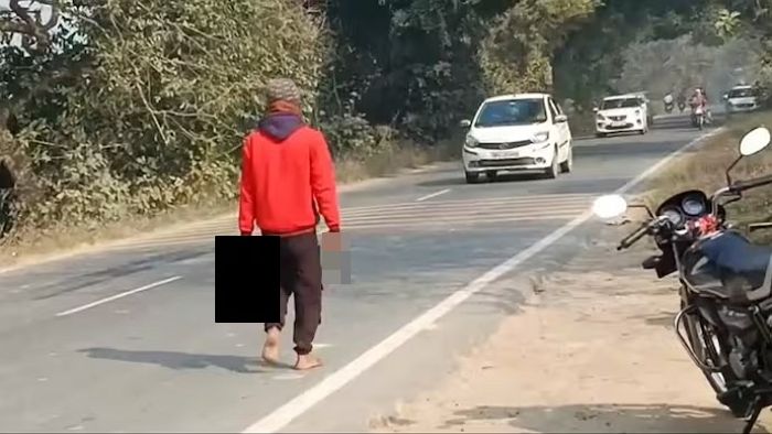 아내 불륜 의심해 참수한 뒤, 시신들고 멘발로 거리 활보한 인도 남성
