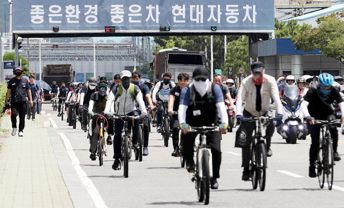 ‘저출산’에 인구 소멸국 전락했는데...‘비혼 지원금’ 요구하겠다는 현대차 노조