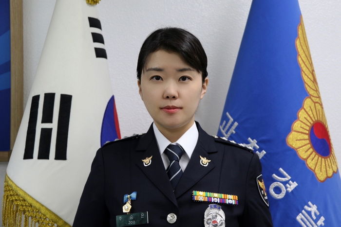 서울대 대학원 졸업한 뒤 26살에 행시 합격하고 40살에 경찰서장 부임한 주승은 총경