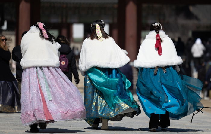 K팝·뷰티·드라마 덕분?...외국인 관광객 3명중 1명이 ‘30세 이하’ 청년