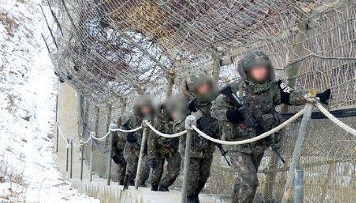 “DMZ서 지뢰 밟으면...경품은 목발” 민주당 정봉주, 과거 영상 논란
