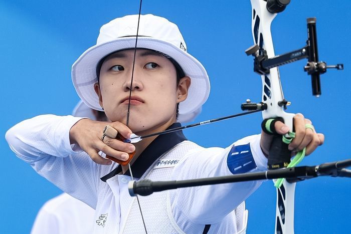 ‘매국노’ 저격 논란 안산, 사과문 게재...“무심코 올린 게시물이”