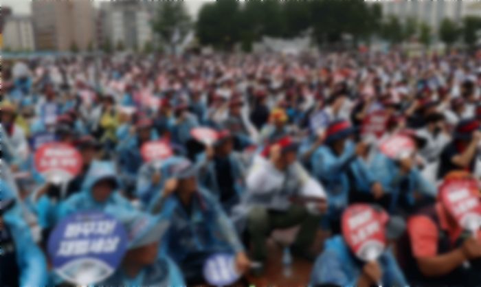 ‘강성 노조’ 현대차서 삼성으로 이직한 뒤 ‘순한맛 시위’에 코웃음쳤다는 직장인