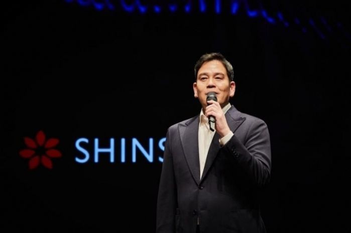 인스타그램 ‘비공개’로 전환하더니...정용진 신세계 회장, 게시물 정리하고 ‘댓글’ 막았다