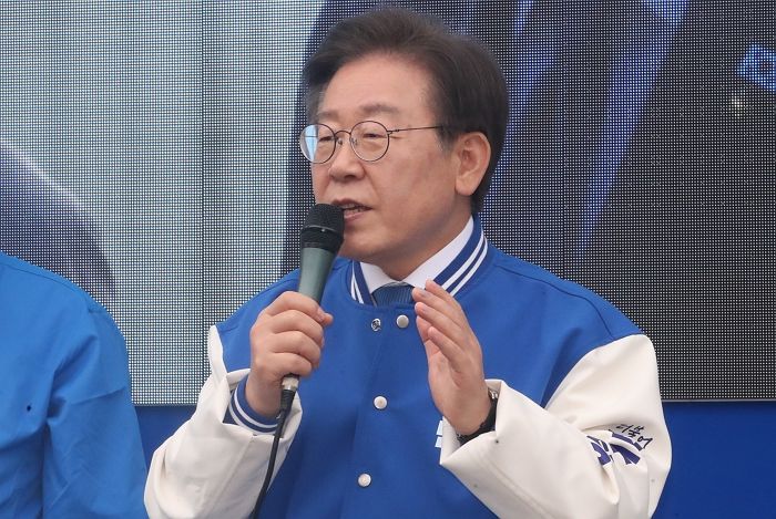 이재명 유세현장에서 ‘흉기’ 품고 있다가 붙잡힌 20대 남성, 경찰에 ‘이렇게’ 해명 했다
