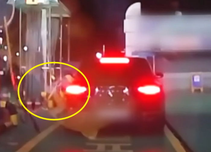 주유건 꽂은거 깜빡하고 출발...끊어진 선 확인한 차주가 보인 황당한 반응 (영상)