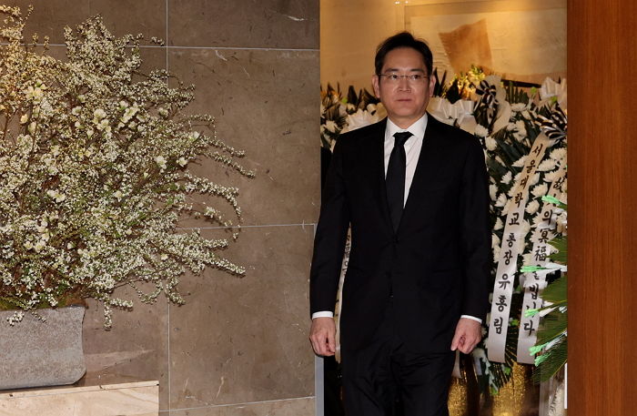 이재용 회장, 故조석래 효성 명예회장 빈소 차려진 지 1시간 만에 가장 먼저 찾아와 위로