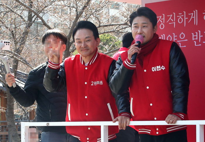 원희룡 유세 중 ‘뻐X’ 날리는 시민 본 이천수 “이재명이 시켰냐”