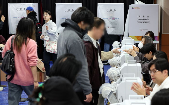 오늘부터 전국 3565곳서 ‘사전투표’ 시작...“신분증만 있으면 돼요”