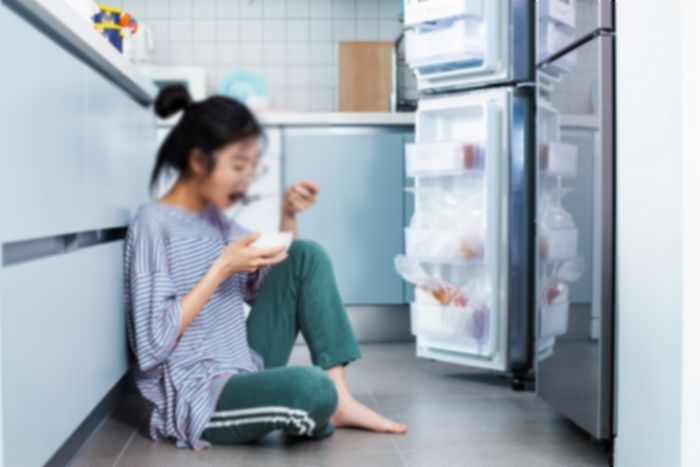 돈 아끼려고 배달음식 냉장고에 보관해 오래 나눠 먹던 20대 여성...“피 토한 뒤 위암 진단받아”