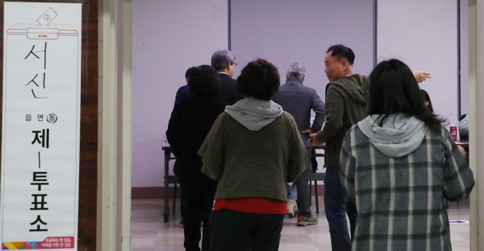 총선 본투표 오전 8시 투표율 4.2%...지난 총선보다 0.9%p↓