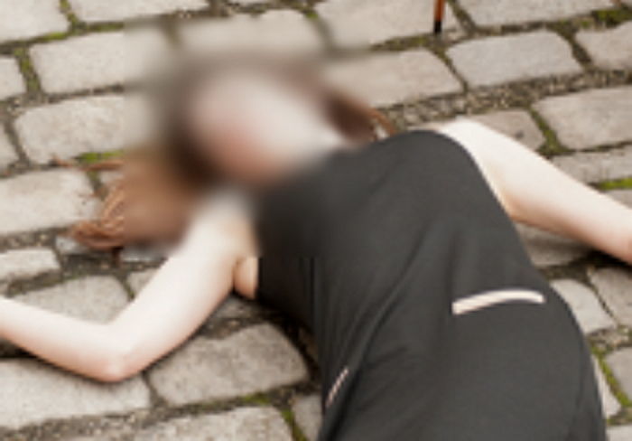 20대 여성 나체 상태로 상가 주차장에서 피 흘린 채 발견...경찰 용의자 추적 중