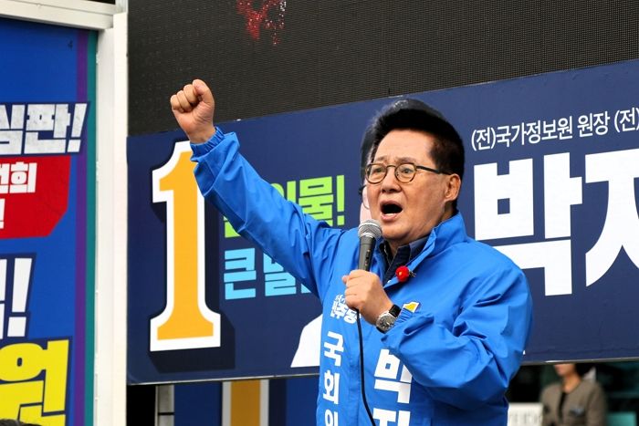 올해 81세 박지원, 헌정사상 ‘최고령 당선인’...4년 만에 여의도로 ‘귀환’한다