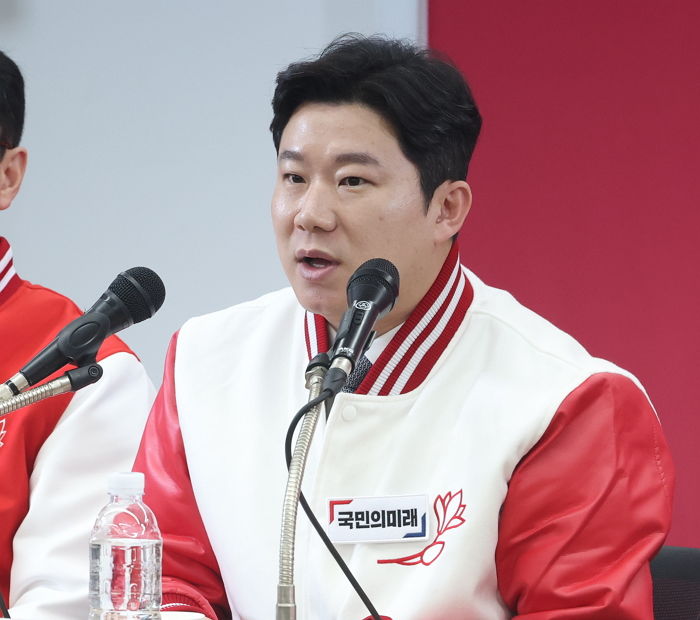 금메달리스트·가수에서 국회의원으로...‘금배지’ 달고 여의도 가는 셀럽들