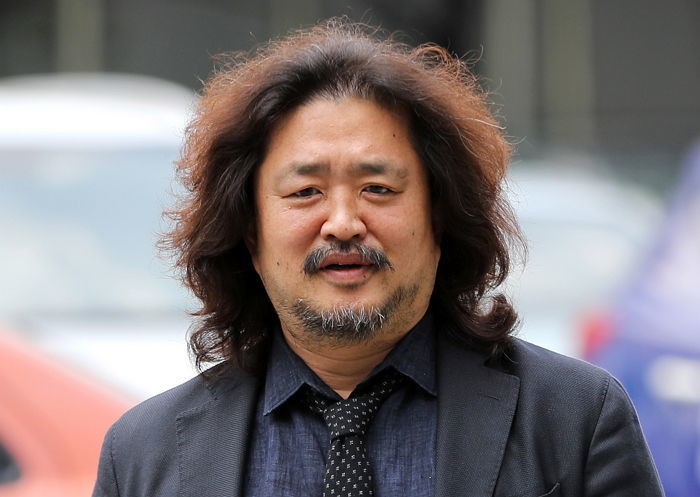 ‘딴지그룹’ 총수 김어준, 세 들어 살던 ‘충정로 건물’ 70억에 사들였다