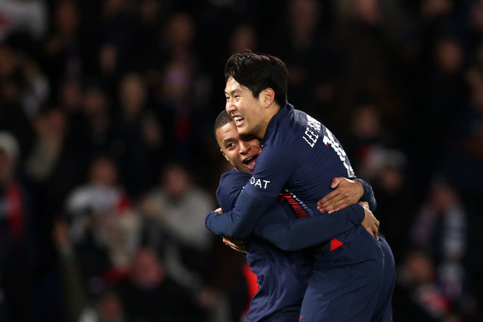 이강인, 커리어 사상 첫 리그 우승...PSG, 3경기 남기고 리그1 우승 조기 확정