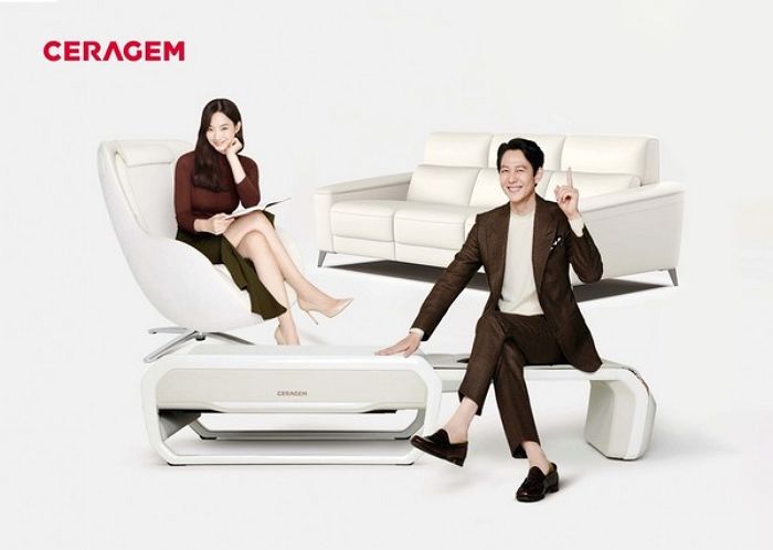 ‘이정재 안마의자’로 인기끈 세라젬...원목 썼다고 광고했는데 알고보니 ‘합판’이었다