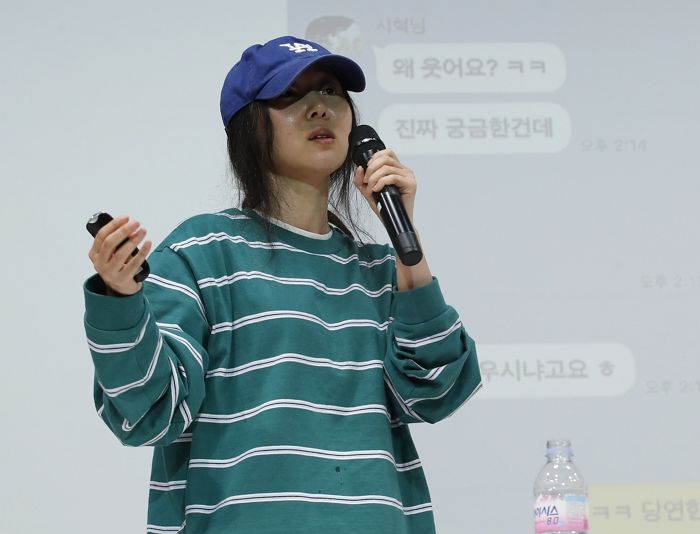 민희진 기자회견 후 ‘희진코어룩’으로 대박 난 무신사 근황