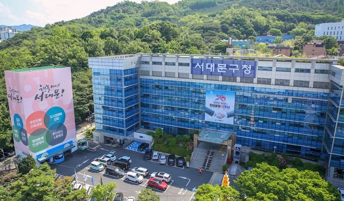 서대문구청 직원, 20대 여대생 뺨 때리고 폭행...CCTV에 고스란히 담겼다