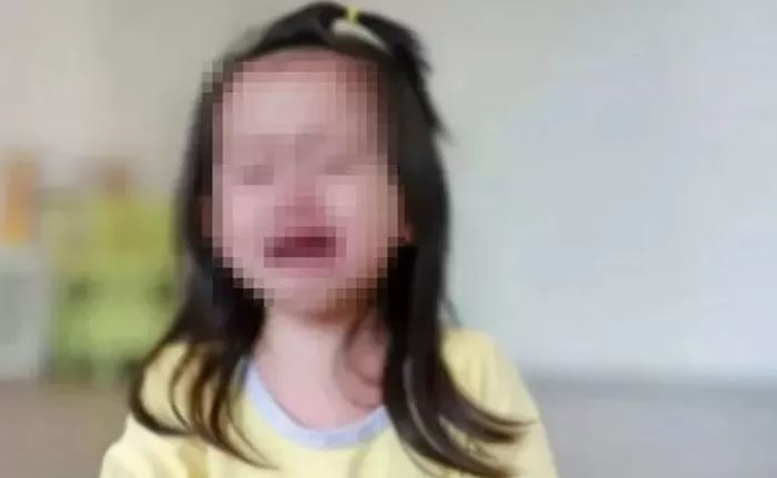 8살 의붓딸에 ‘소금밥’ 먹이고 토하면 수돗물 억지로 먹인 새엄마