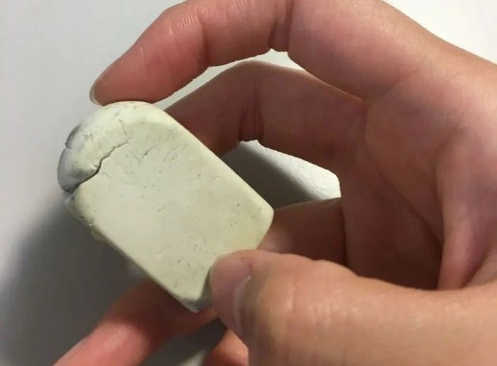 같은 반 여학생이 지우개 빌려 부러뜨리자 ‘성관계’로 갚게 한 9살 소년