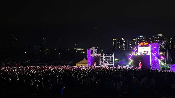 “인천대 축제에 ‘대포 카메라’ 들고 몰려온 아이브 ‘찍덕’ 때문에 하나도 못 봤습니다”