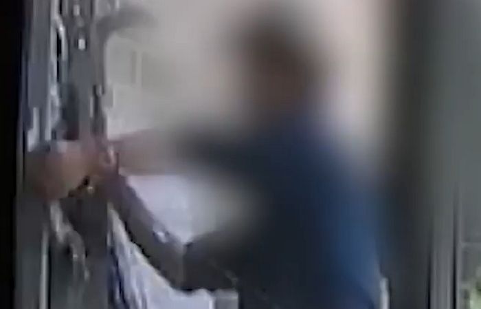 흉기 침입 신고했더니 “주말 껴서 힘들다니까요” 늑장 부린 화성 경찰...결국 여성 중태