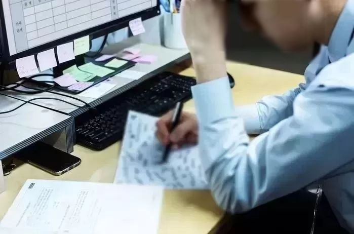 4년간 쉬지 않고 女 공무원들에 ‘성희롱·폭언’한 악성 민원인 고발한 지자체