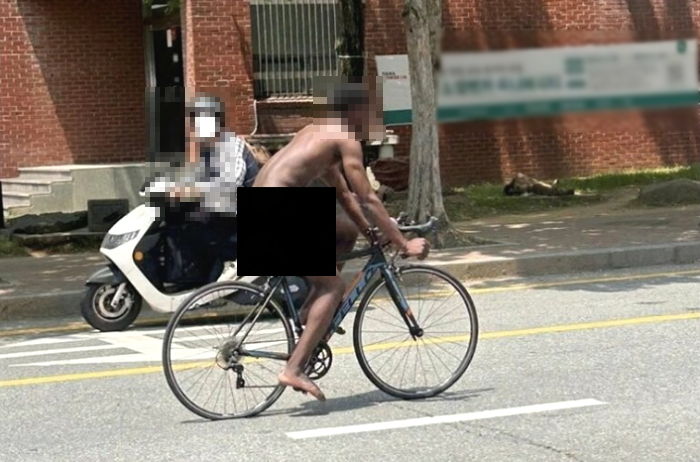 전남의 한 대학교 캠퍼스서 ‘알몸’으로 자전거 타고 질주하는 흑인 남성 목격담 확산
