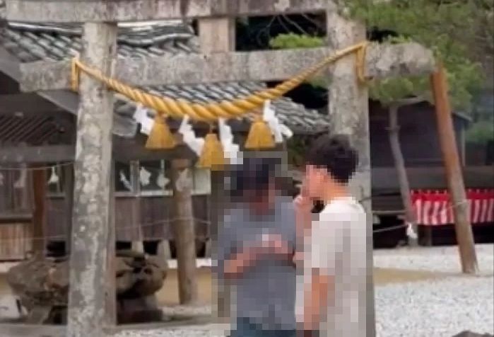 ‘한국인 출입 금지’ 안내판 붙인 日 대마도 유명 신사...“韓 민폐만 끼친다”