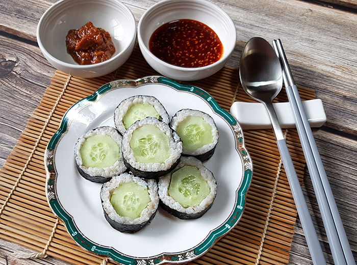 오이 통째로 넣어 쌈장 콕 찍어 먹으면 꿀맛인 ‘통오이 김밥’까지 출시하는 ‘맛잘알’ GS25