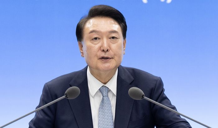 윤석열 대통령 탄핵 국회청원 동의 10만 돌파...사흘 만에 동의 수 충족