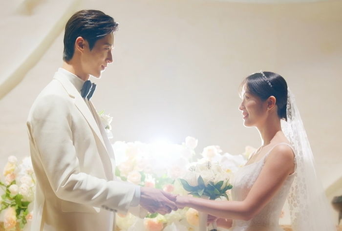 요즘 MZ들, ‘고비용’ 결혼식 안 올리고 차라리 ‘초호화’ 신혼여행 간다
