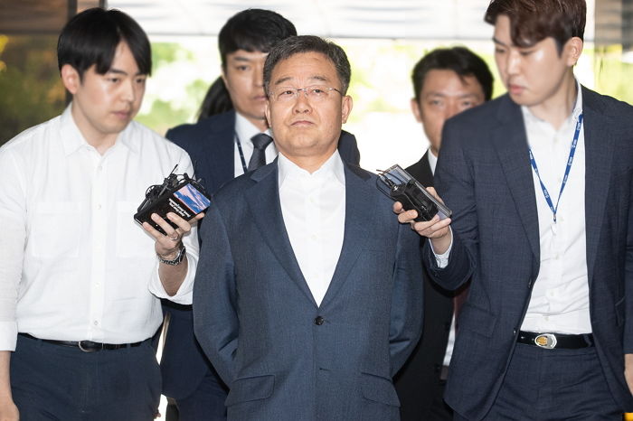 ‘김만배와 돈거래’ 전 언론사 간부, 야산에서 숨진 채 발견