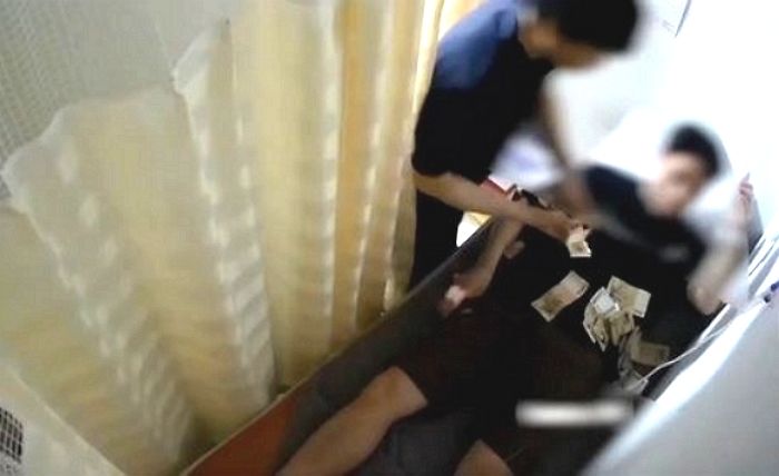 “약 더 놔주세요” 싹싹 빌기까지...람보르기니·롤스로이스 男이 찾던 병원 마약 투약 현장 (영상)