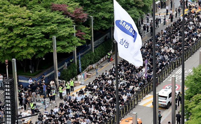 “더 높은 임금 인상률 적용 요구·목표는 생산차질”...삼성전자 노조 내일(8일)부터 총파업