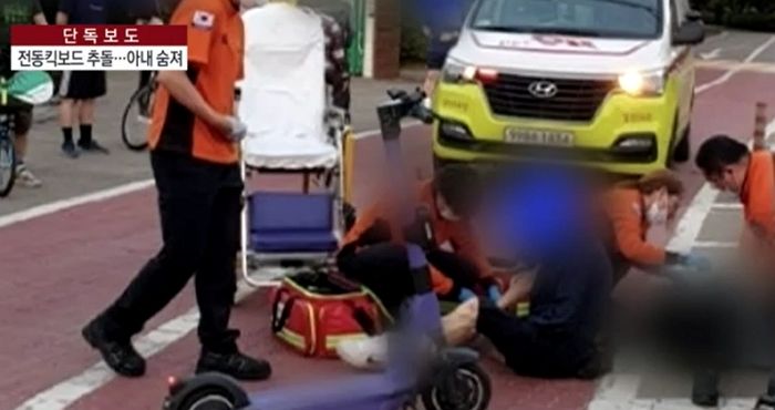 ‘무면허’ 고등학생 2명 함께 탄 전동킥보드에 치인 60대 노부부...부인 끝내 사망