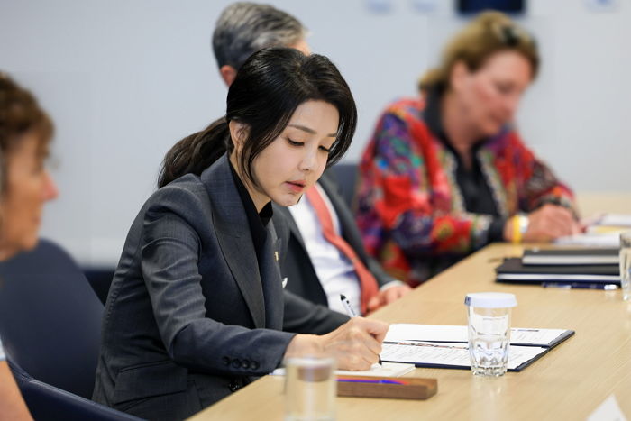 검찰, 김건희 여사 어제(20일) 비공개 대면조사