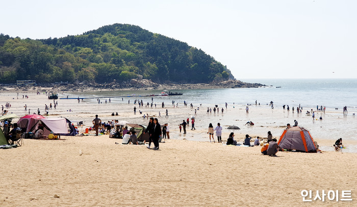 “아빠 살려줘” 해수욕장 놀러 간 20대 딸 문자 남기고 실종... 숨진 채 발견