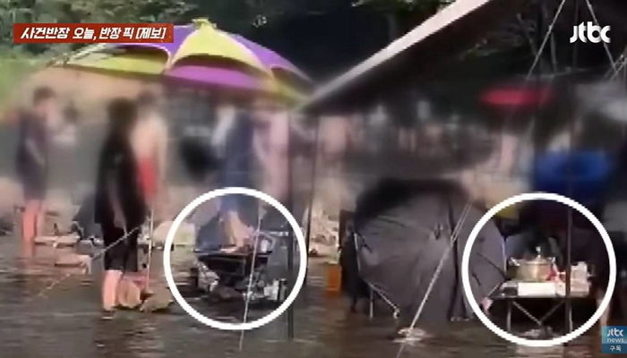 홍천강서 옷 벗고 등 밀어주며 목욕하는 남녀... “가족들과 휴가 갔다가 경악” (영상)
