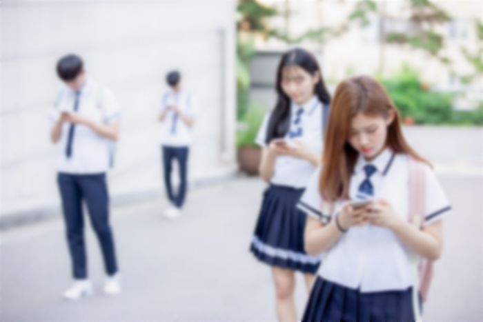 청소년들 시간 한도 넘기면 릴스·틱톡·쇼츠 못 보게 하는 ‘SNS 셧다운제’ 발의됐다