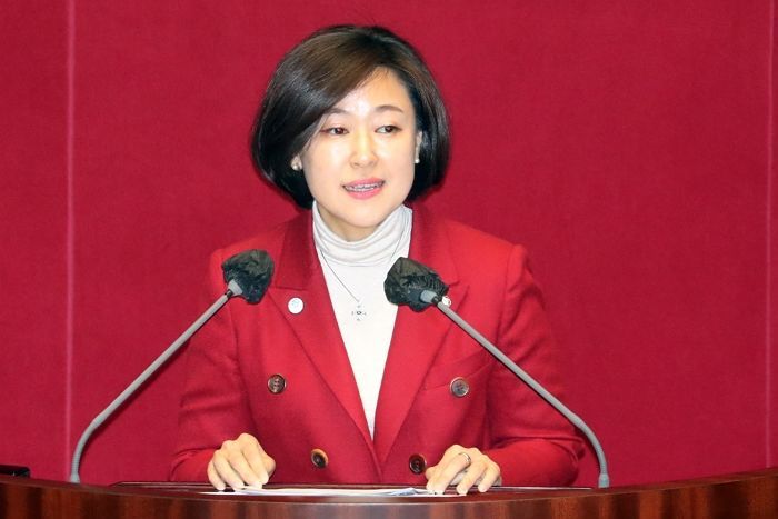 ‘11살 연상 유부남과 불륜’ 전 국민의힘 의원... 수년간 돈받아 쓰다 적발돼 맞은 최후