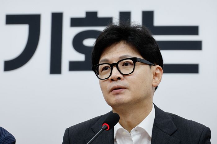 한동훈 대표 취임한 국힘, 2026년 의대 증원 유예 제안... 대통령실은 ‘거부’