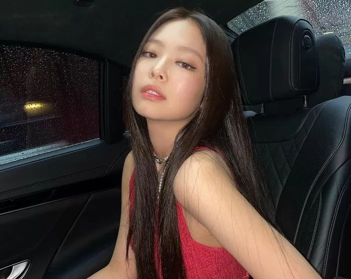 Instagram 'jennierubyjane'