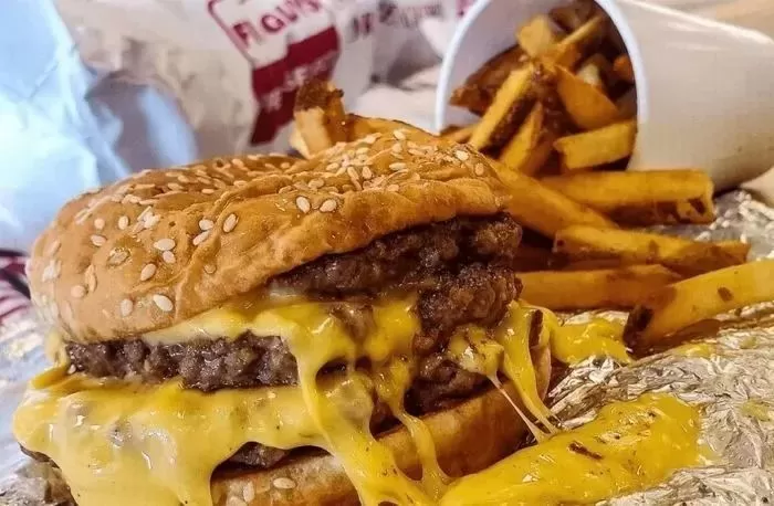 Instagram 'fiveguys'