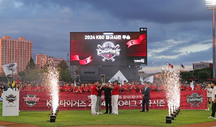 ‘KBO 정규시즌 우승’ 기념으로 EV6 내걸었다... 기아, 역대급 경품 팍팍 쏜다