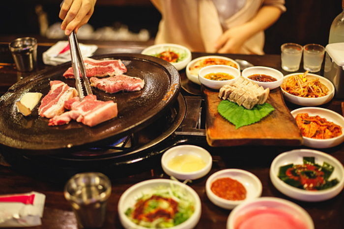 “학교 선배가 저녁 같이 먹자더니 계산할 때 되자 3만원 계좌이체 요구했습니다”