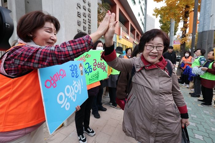 “배움을 간절히 바라왔다”... 올해 ‘최고령’ 수험생 83세 할머니의 사연